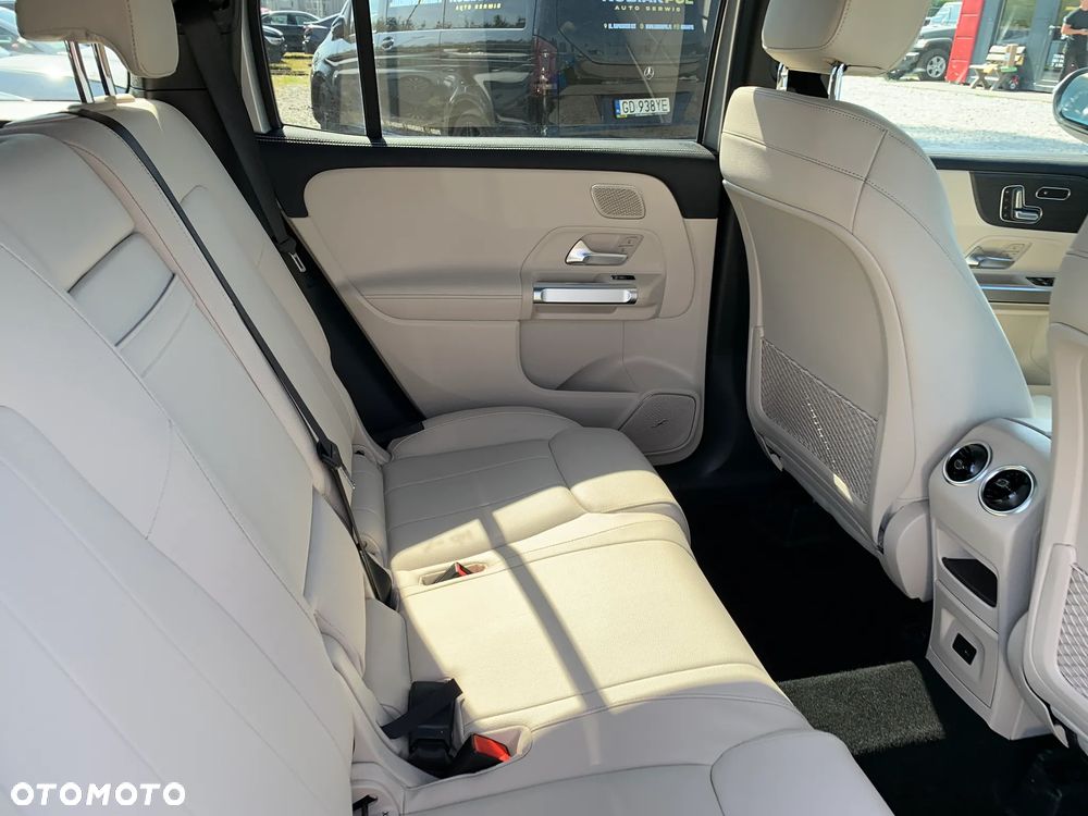 Mercedes-Benz GLB 250 4-Matic 8G-DCT - 19