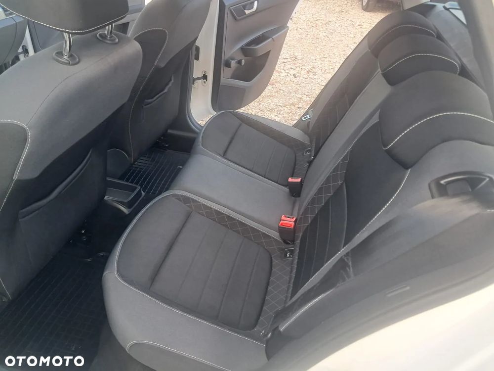 Skoda Fabia - 11