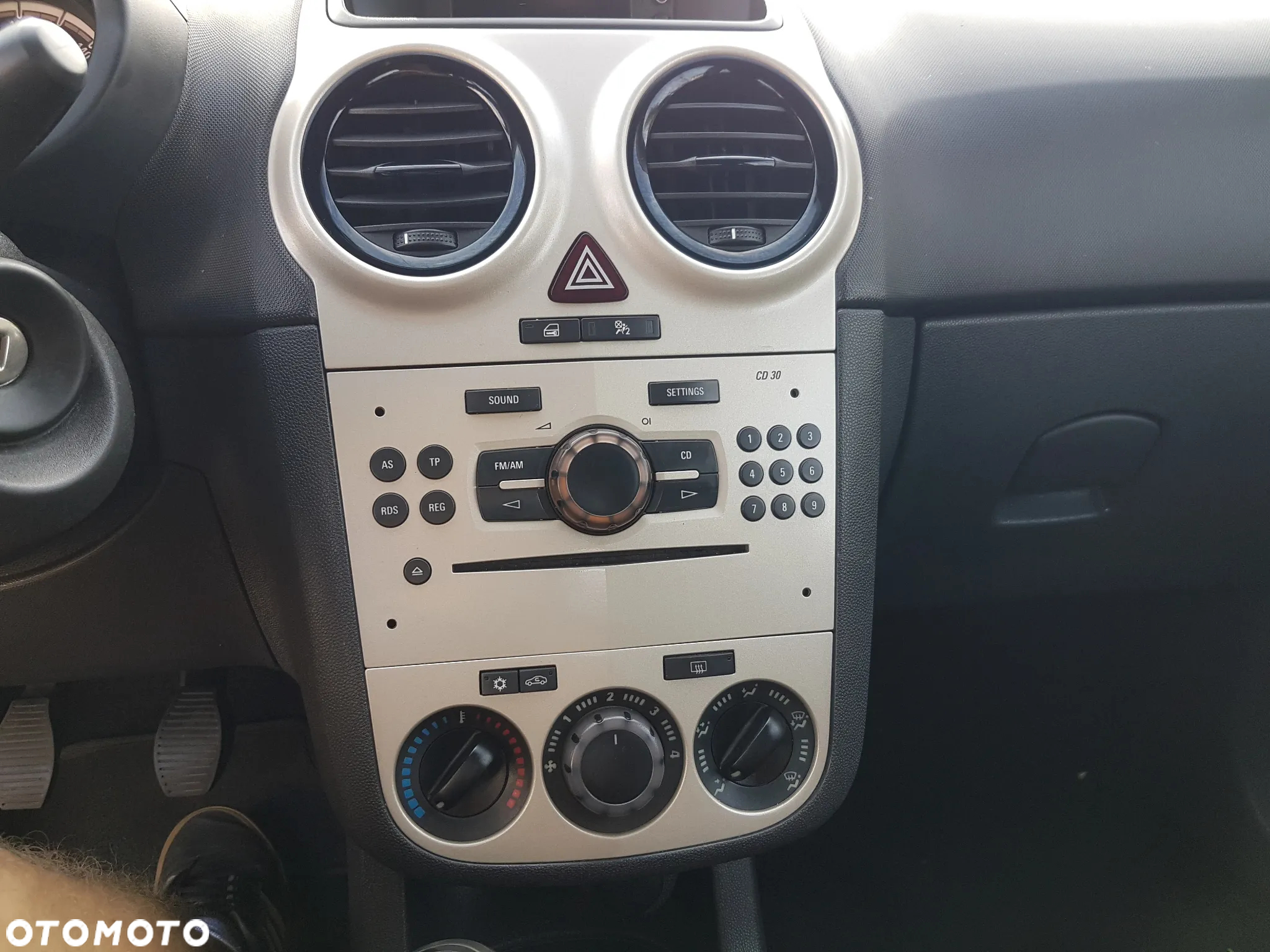 Opel Corsa - 18