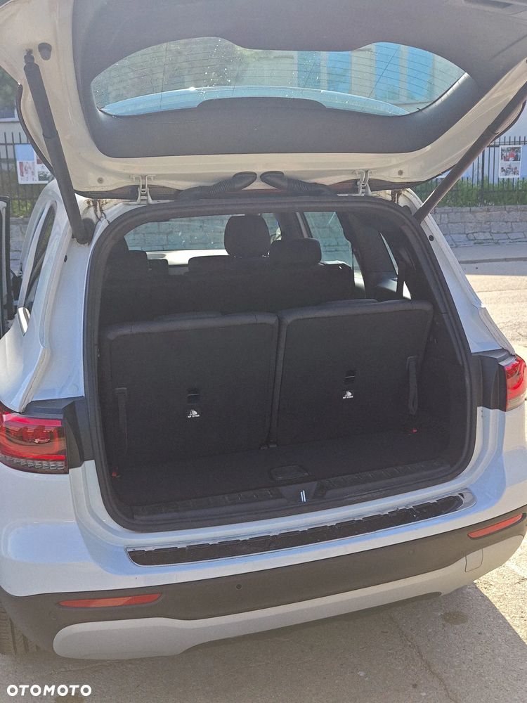 Mercedes-Benz GLB 200 7G-DCT - 11