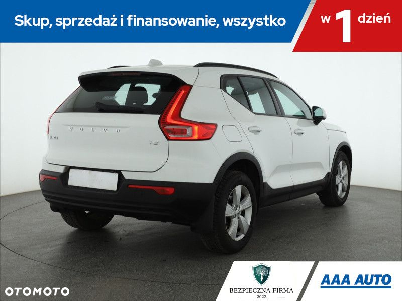Volvo XC 40 - 6