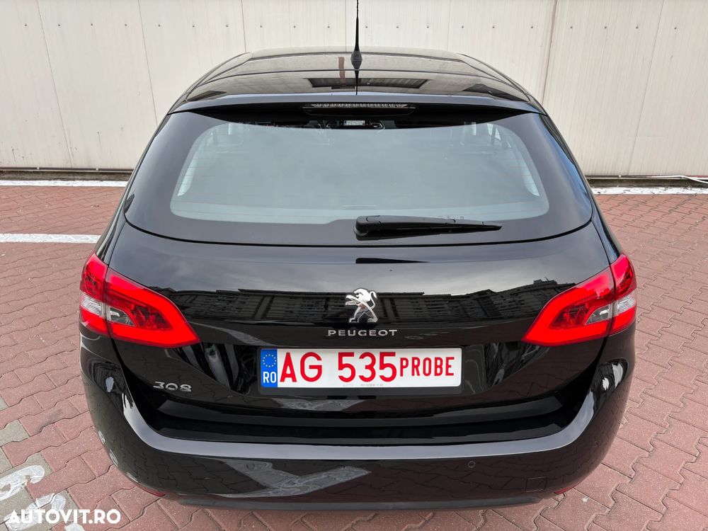Peugeot 308 PureTech 130 GPF EAT8 Stop & Start Active Business-Paket - 18