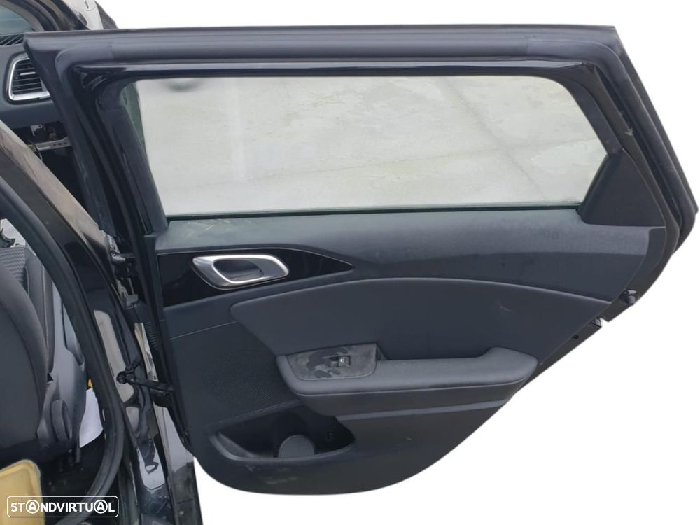 PORTA TRASEIRA DIREITA KIA CEED SPORTSWAGON CD - 2