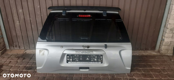 Nissan Pathfinder R50 Klapa Bagażnika
