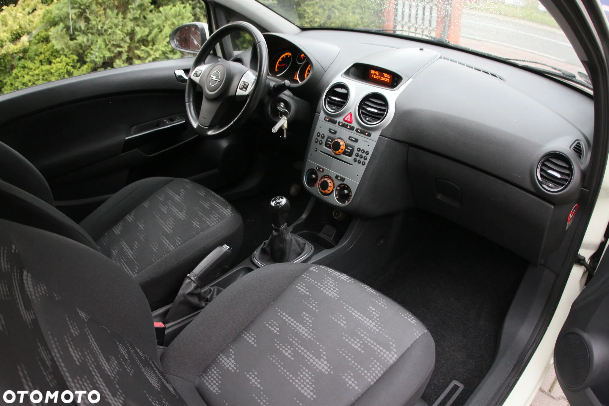Opel Corsa - 17