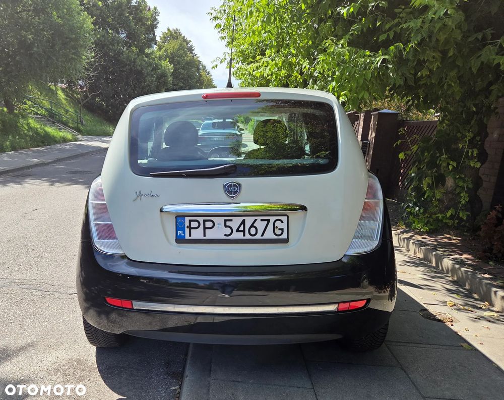 Lancia Ypsilon 1.2 8V Elefantino S&S - 3