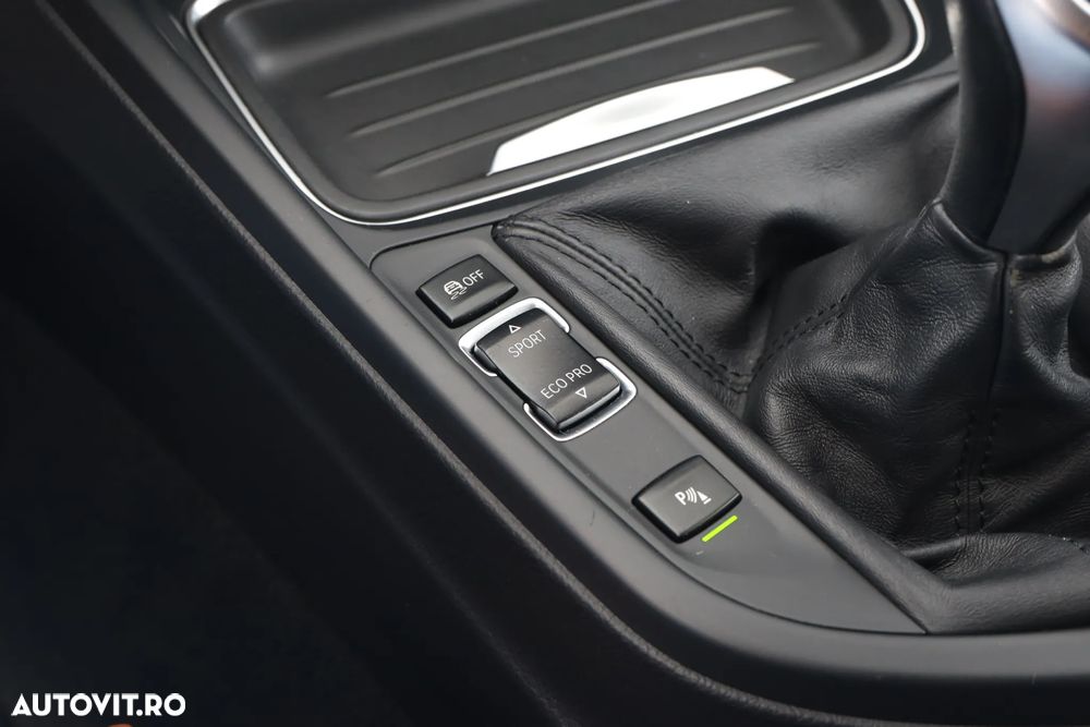 BMW Seria 3 320d Efficient Dynamics Edition - 25