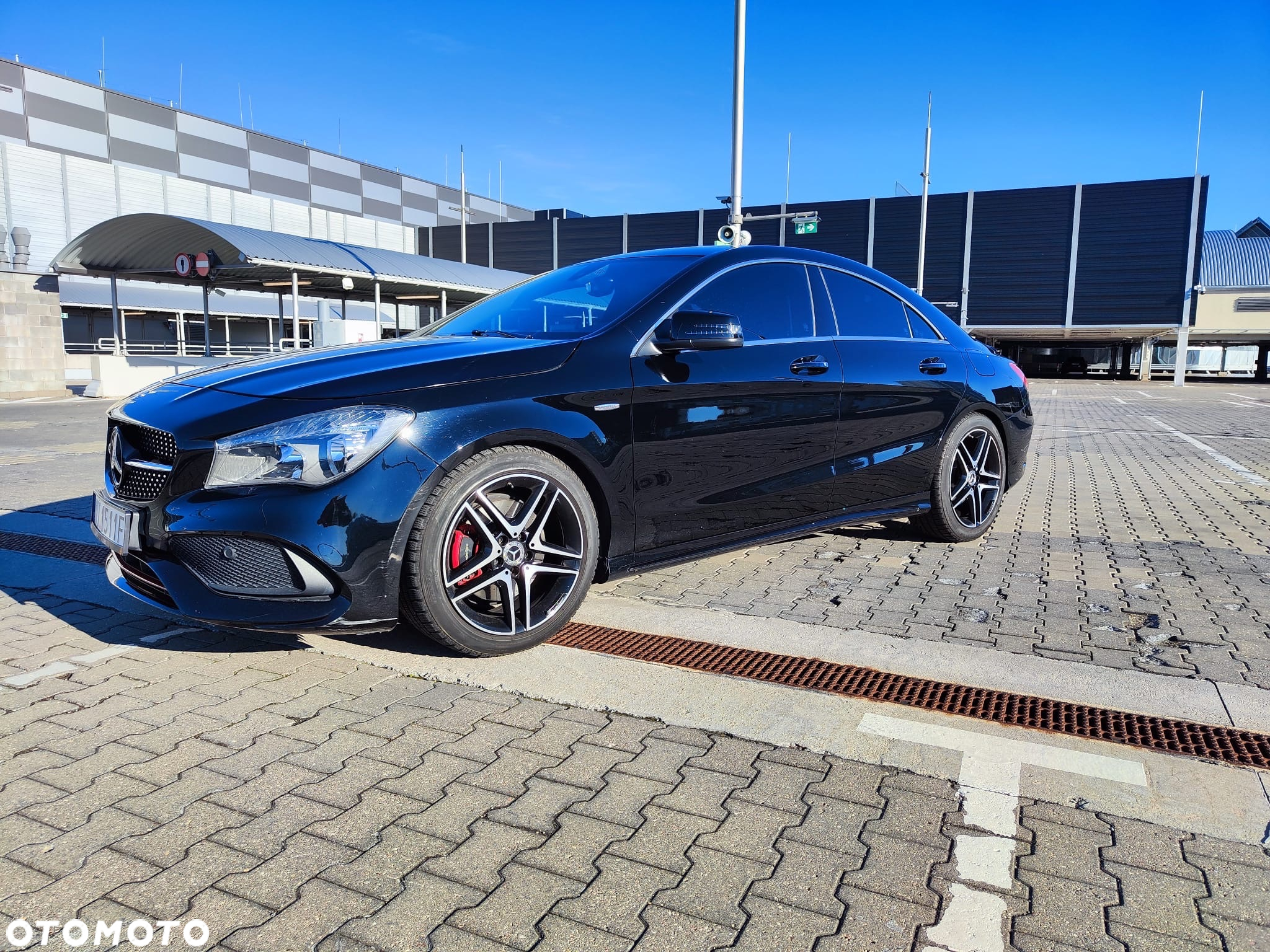 Mercedes-Benz CLA - 2