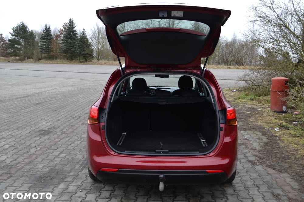 Kia Ceed 1.6 GDI L DCT - 8
