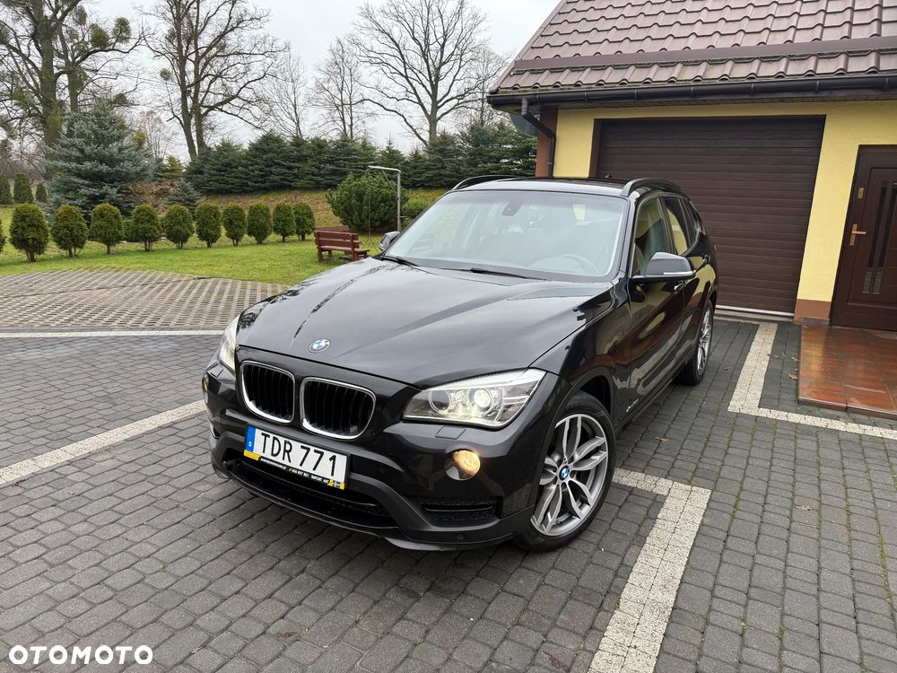 BMW X1 xDrive18d xLine - 12