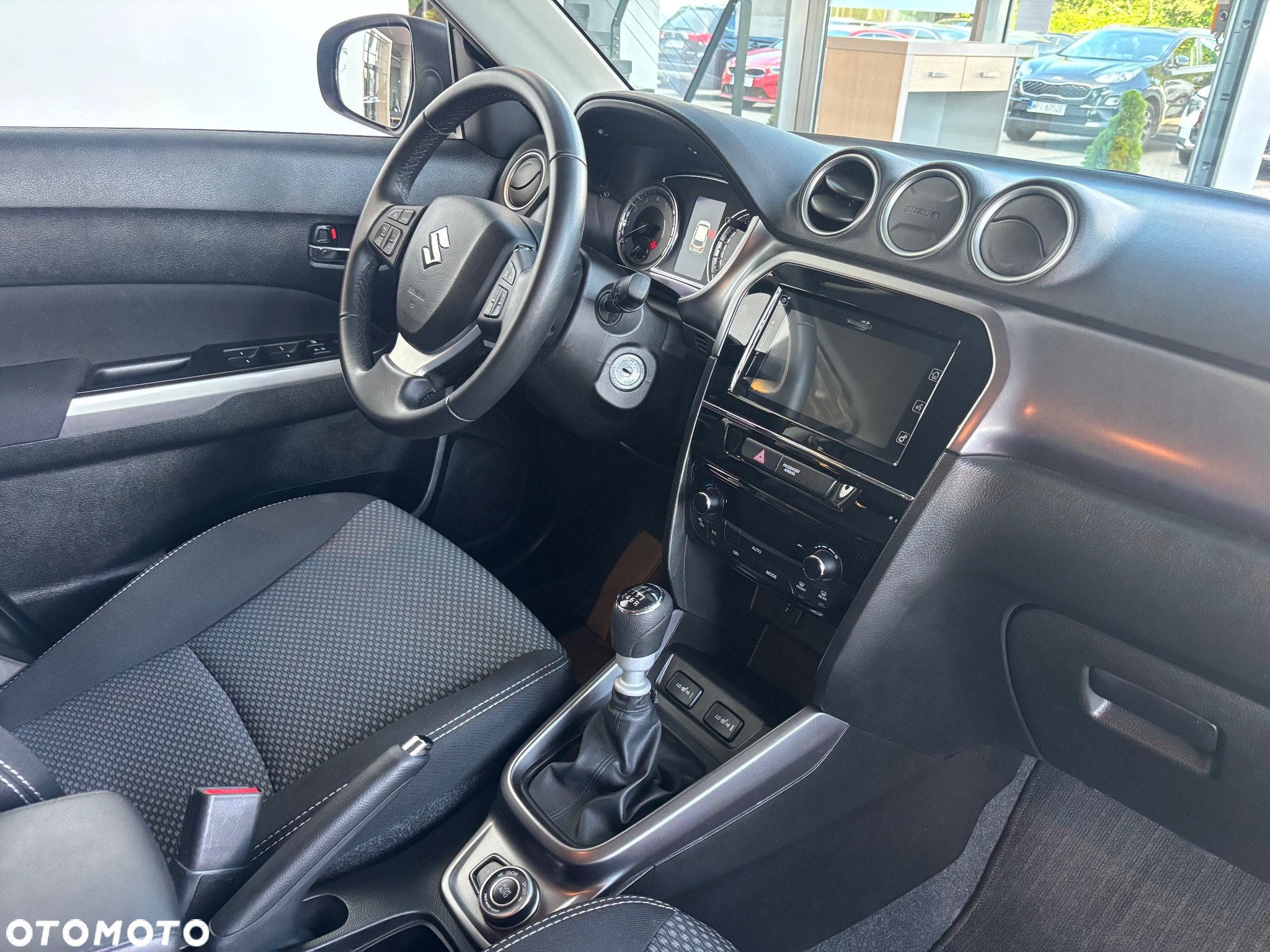 Suzuki Vitara 1.4 Boosterjet Premium 4WD - 14