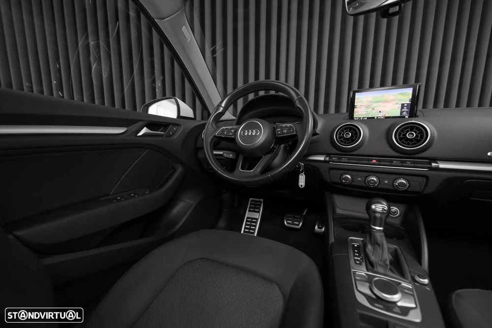 Audi A3 Sportback 1.6 TDI S tronic - 14