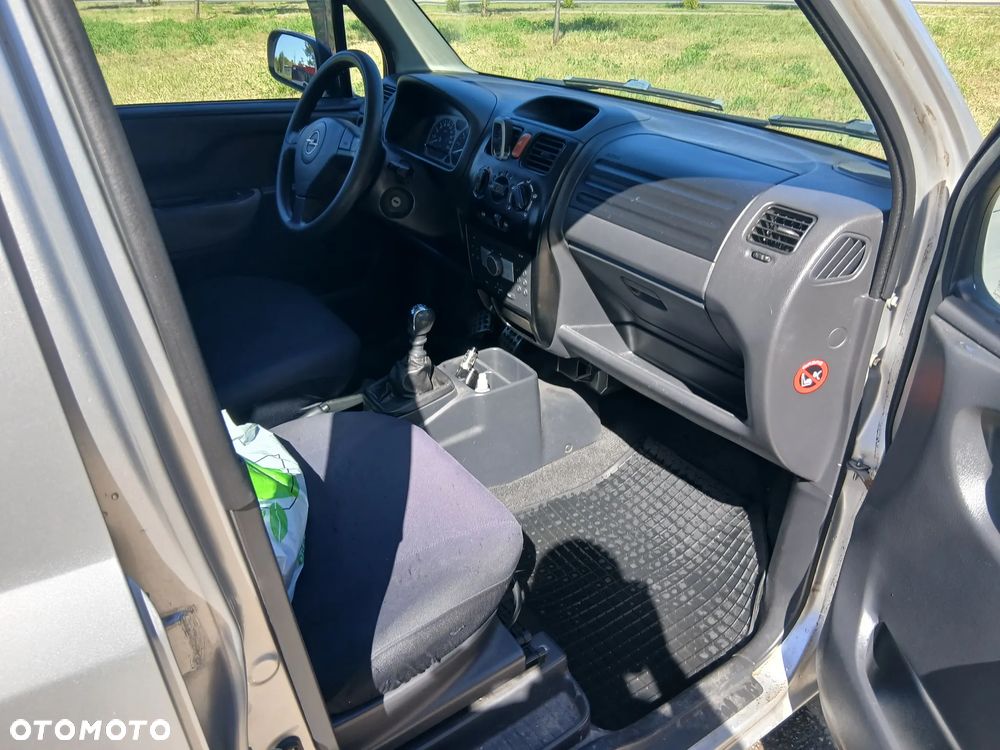 Opel Agila - 15