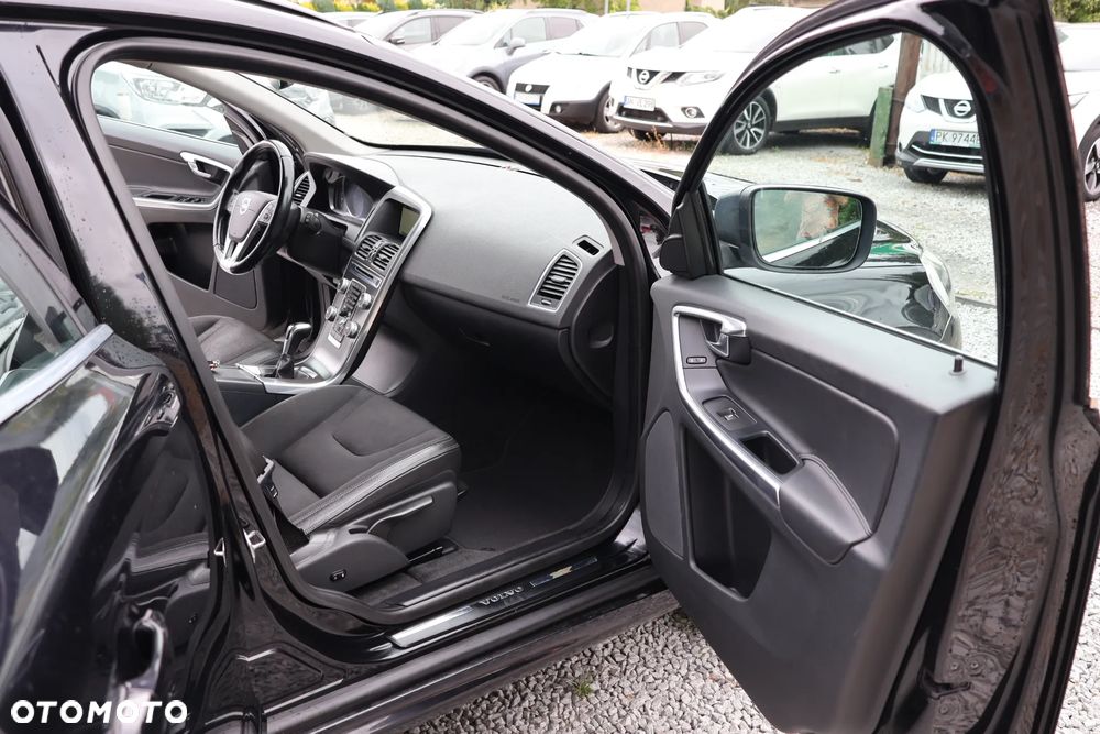 Volvo XC 60 D4 Drive-E Kinetic - 11