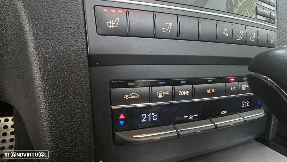 Mercedes-Benz E 250 CDi Avantgarde BlueEfficiency Auto - 23