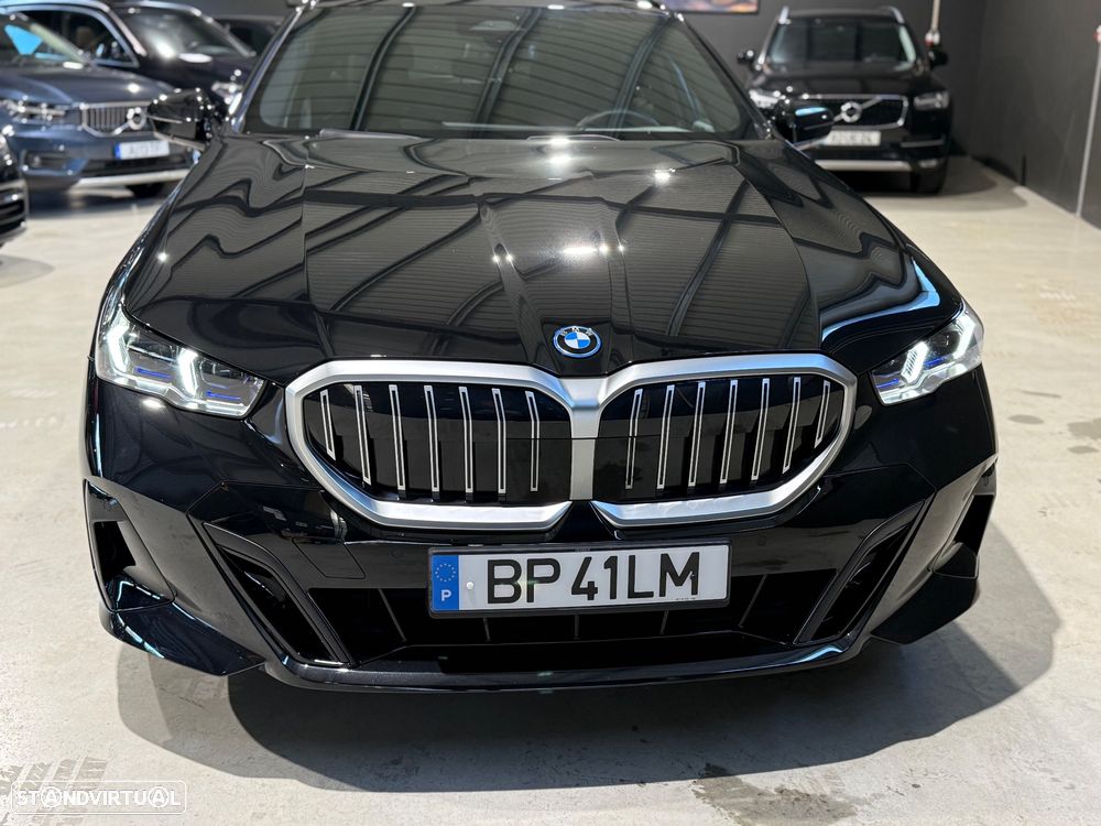 BMW 530 e Pack Desportivo M - 18