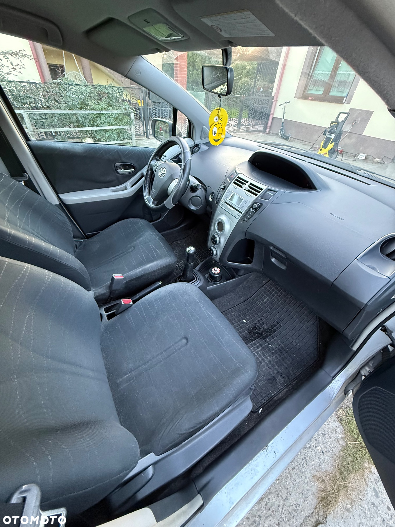 Toyota Yaris 1.3 Sol - 13