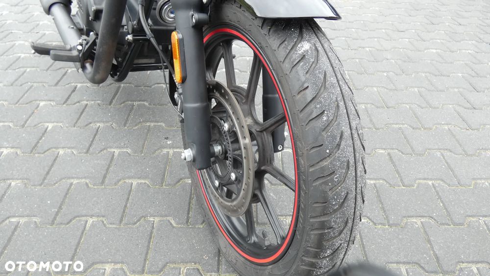Royal Enfield Meteor - 16