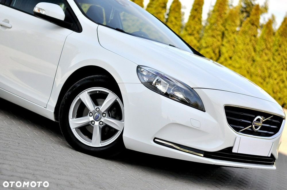 Volvo V40 D2 Momentum - 26