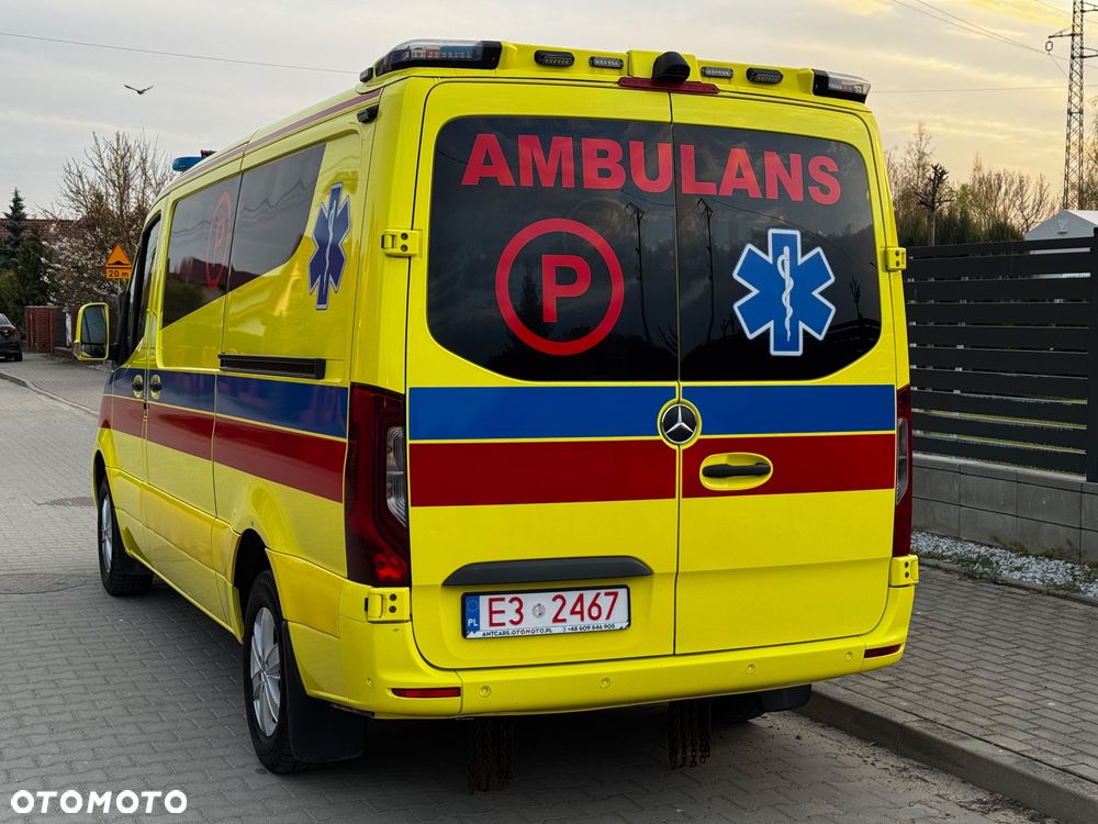 Mercedes-Benz Sprinter - 10