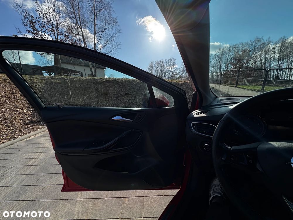 Opel Astra 1.4 T Dynamic - 25