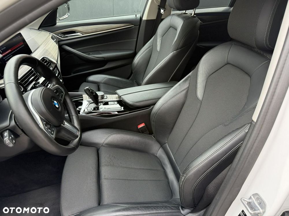 BMW Seria 5 - 36