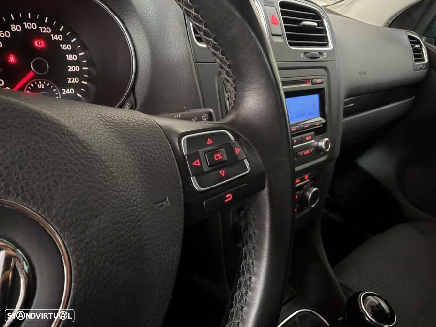 VW Golf 2.0 TDi Confortline - 18