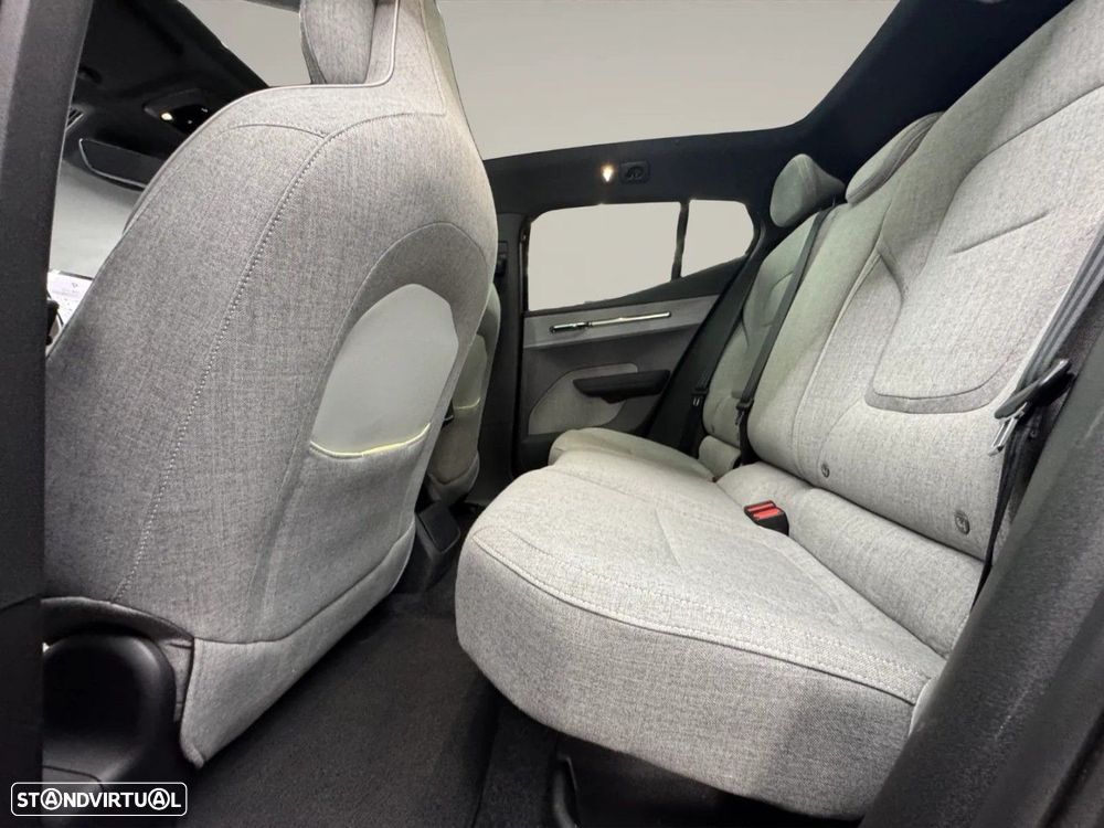 Volvo EX30 Twin Motor Performance AWD Ultra - 15