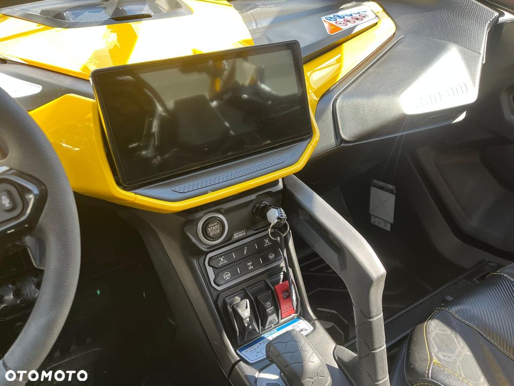Can-Am Maverick - 27