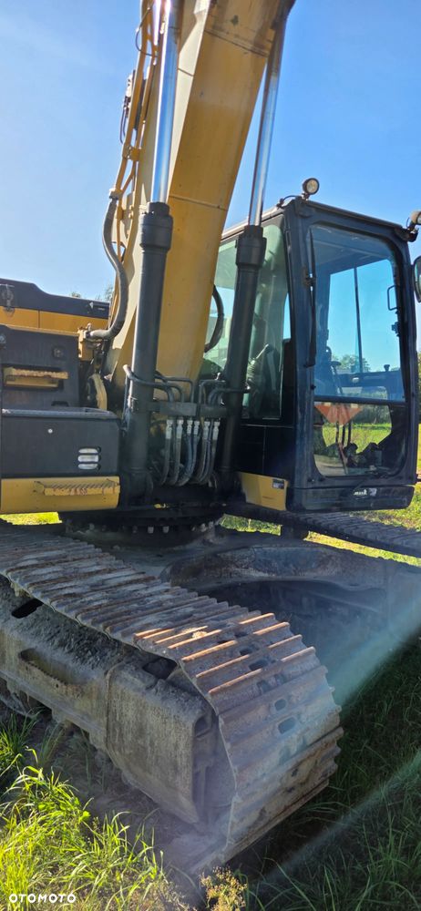 Caterpillar 323E - 22