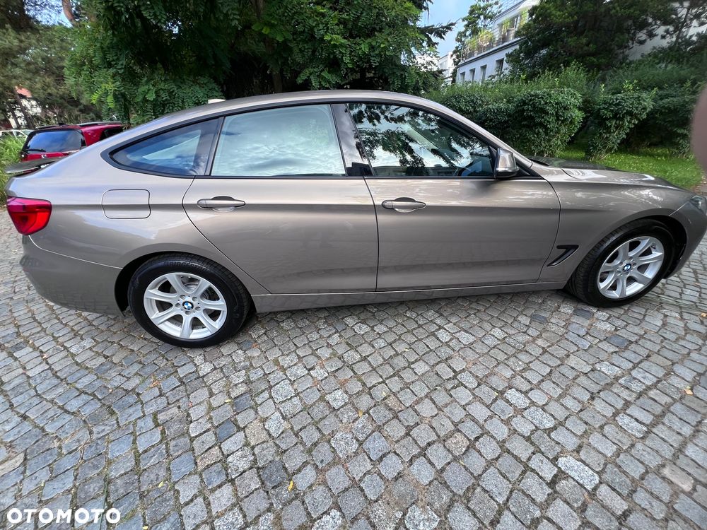 BMW Seria 3 320d xDrive - 6