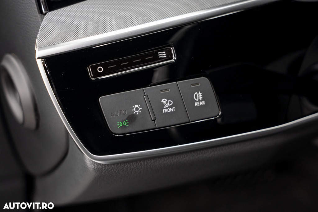 Audi A8 50 TDI quattro Tiptronic MHEV - 36