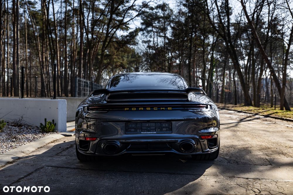Porsche 911 Turbo S - 8