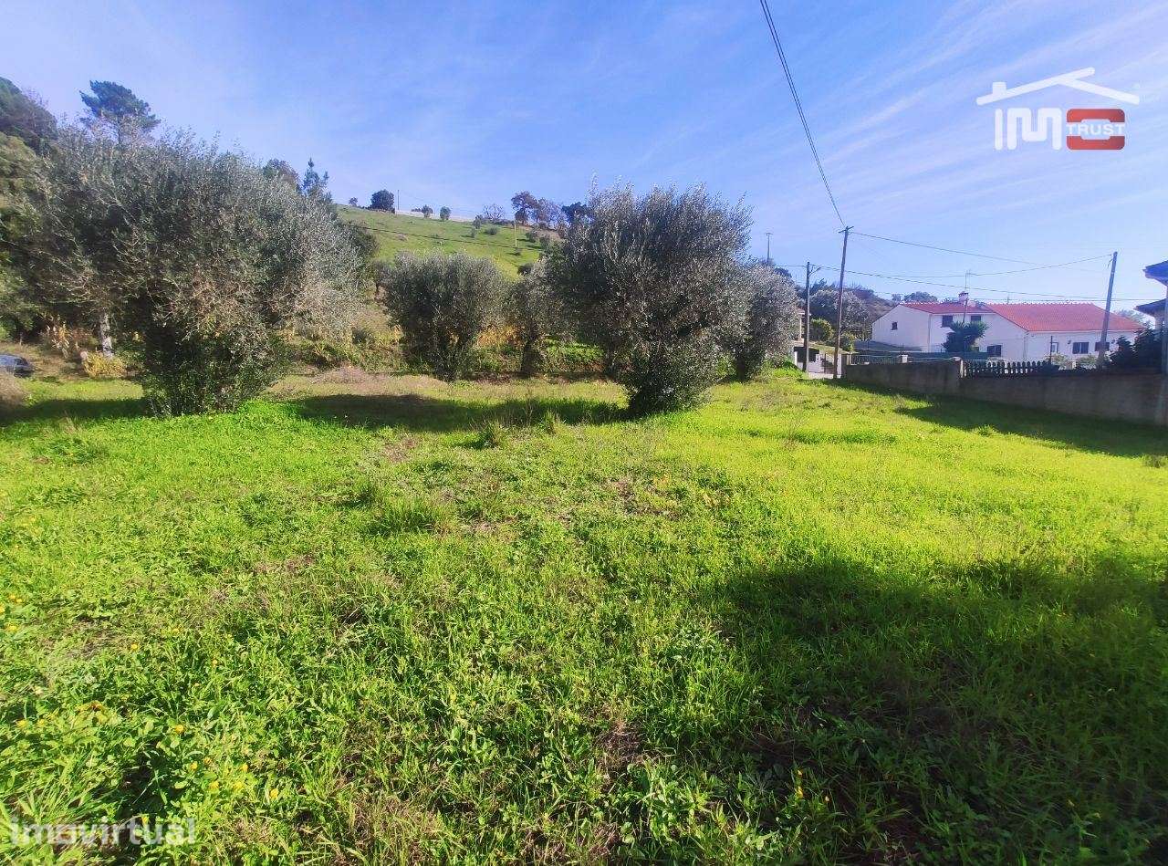Terreno com possibilidade de construção a 2 Km da Cidade de Ourém - Grande imagem: 4/6