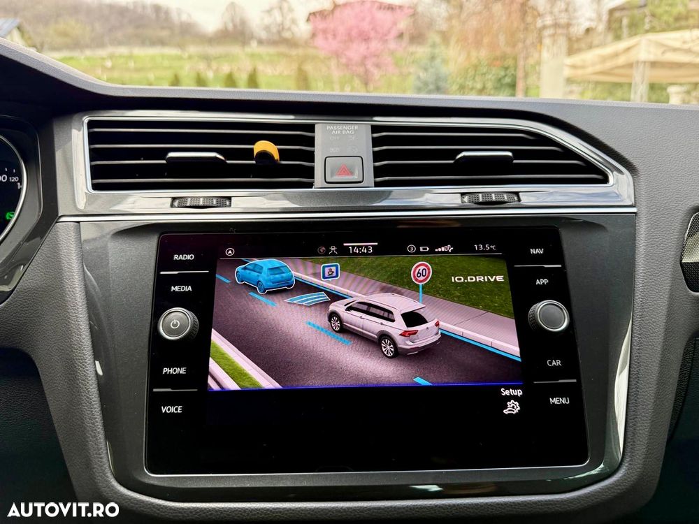 Volkswagen Tiguan 2.0 TDI SCR DSG - 17