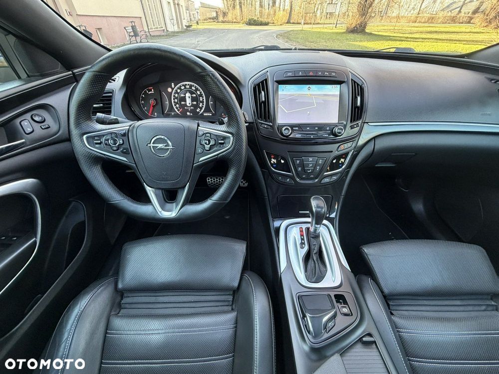 Opel Insignia - 35