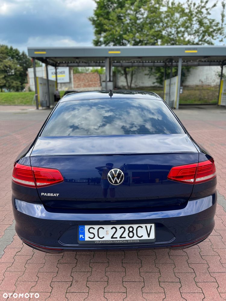 Volkswagen Passat 2.0 TDI SCR Comfortline DSG - 10