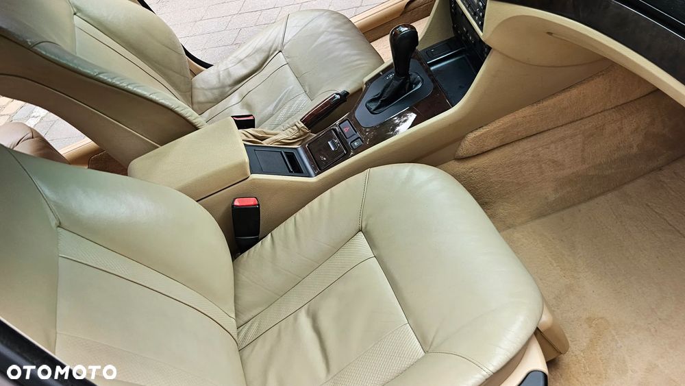 BMW Seria 5 - 18