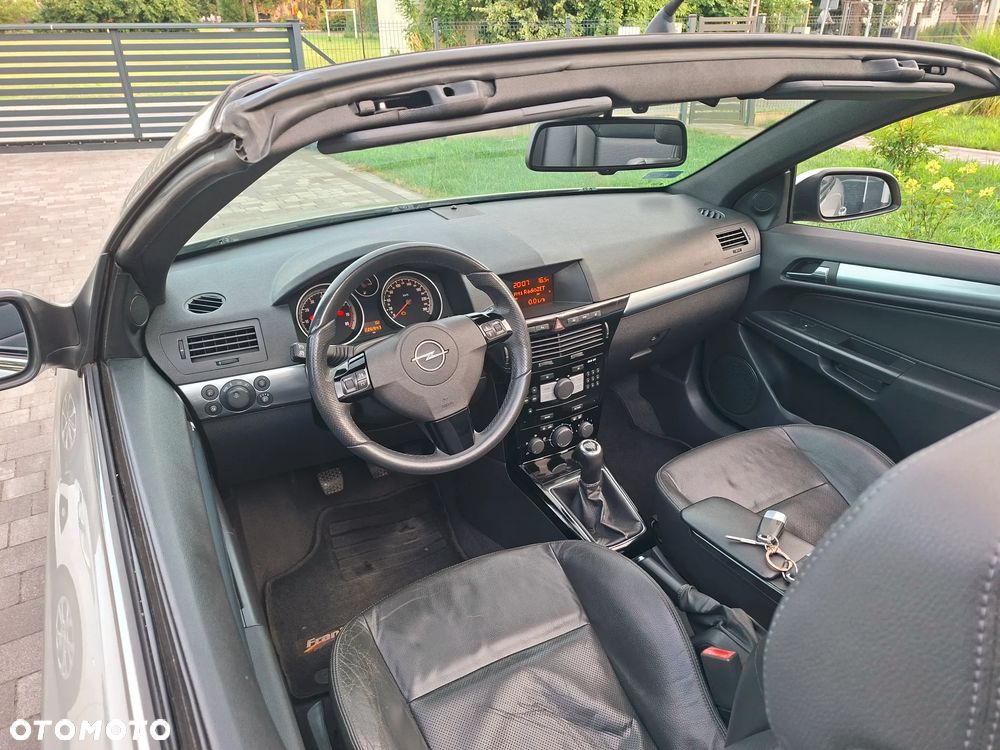 Opel Astra 1.8 Cosmo - 21
