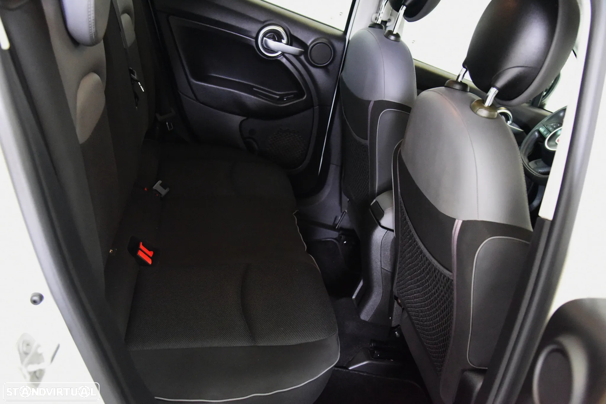 Fiat 500X 1.3 MJ Lounge S&S - 24