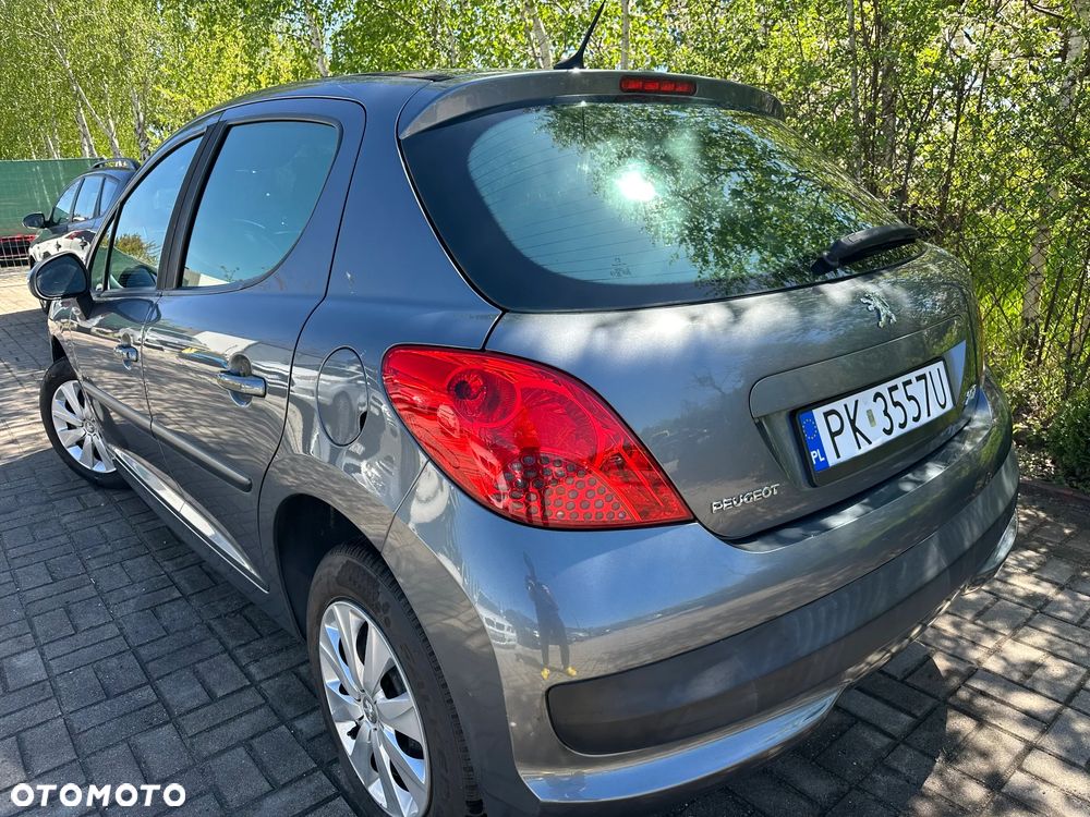 Peugeot 207 75 Urban Move - 8