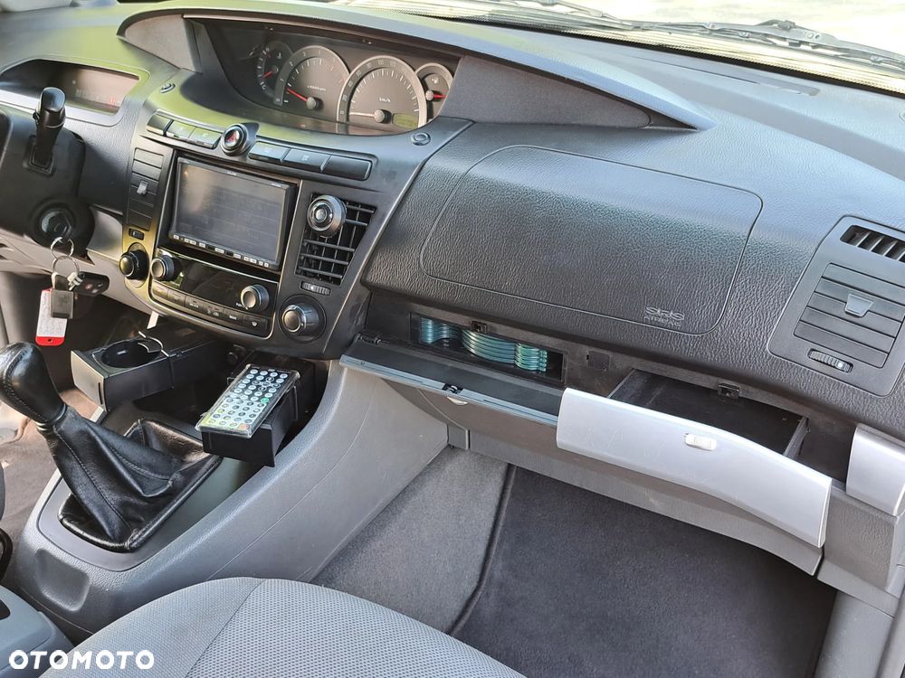 SsangYong/KGM Rodius - 9