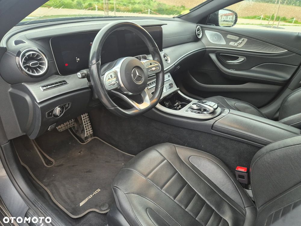 Mercedes-Benz CLS - 9
