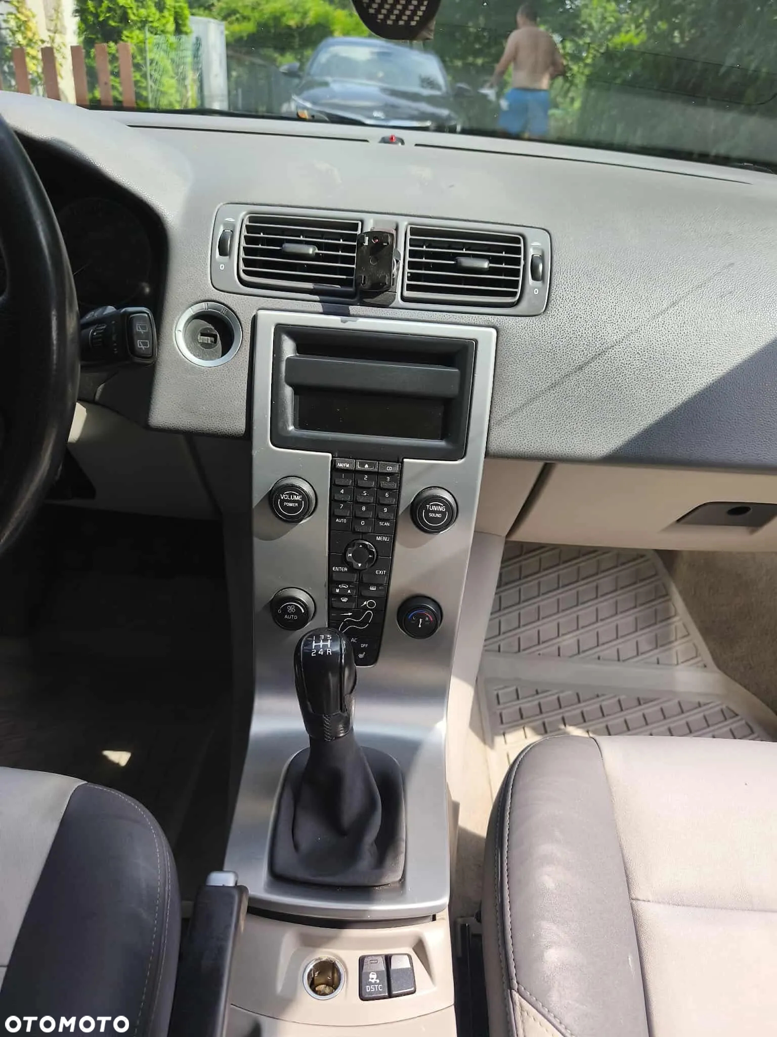 Volvo V50 2.4 Momentum - 8