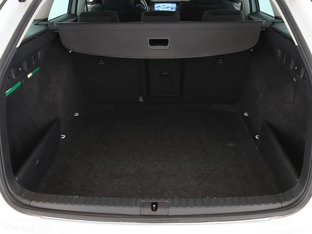 Skoda Octavia 2.0 TDI DSG Style - 21