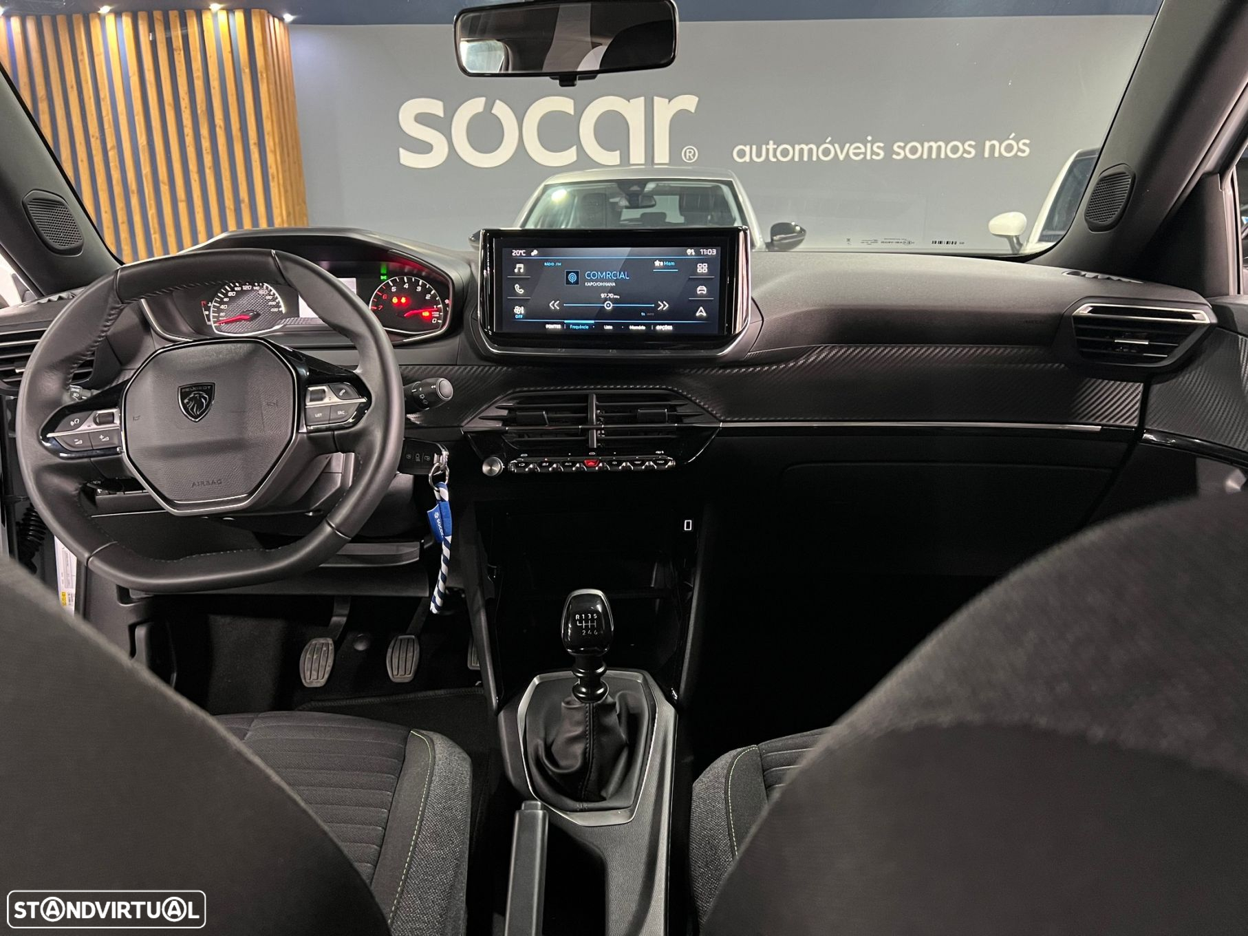 Peugeot 2008 1.2 PureTech Active Pack - 12