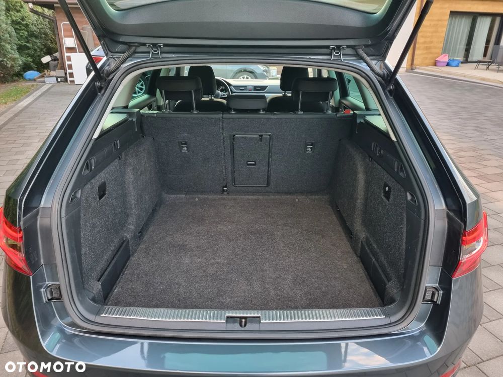 Skoda Superb 1.6 TDI DSG Style - 11