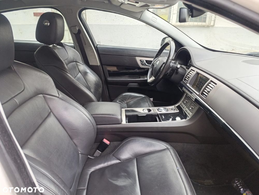Jaguar XF 3.0 V6 S Luxury - 19