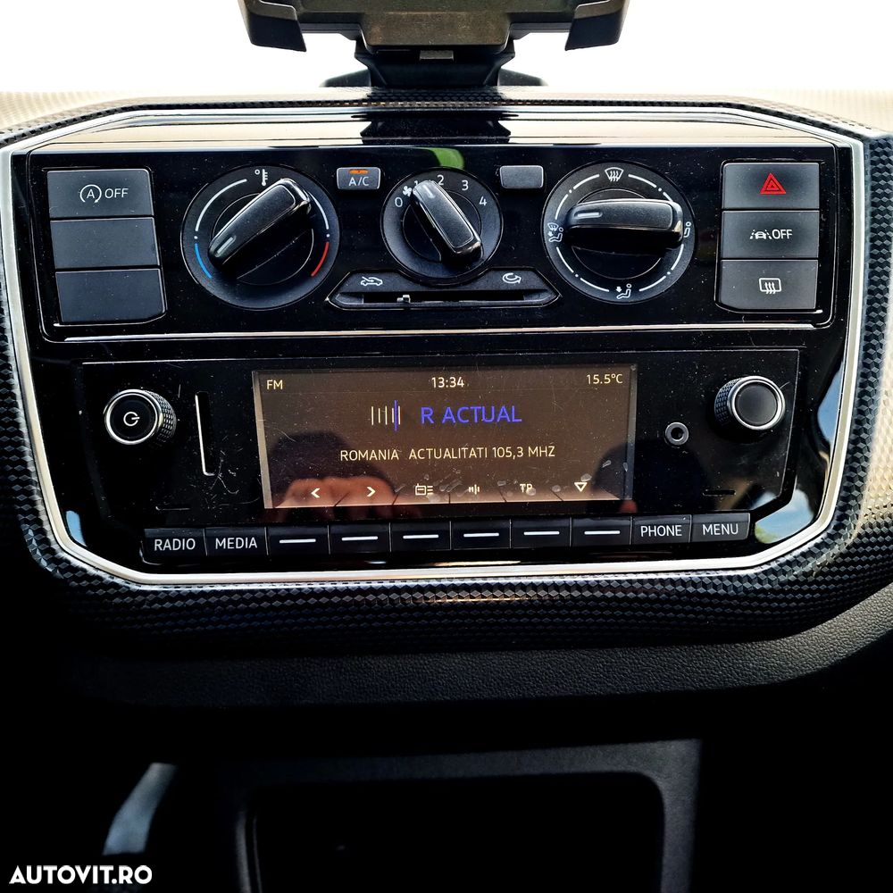 Volkswagen up! 1.0 MPI Take - 18