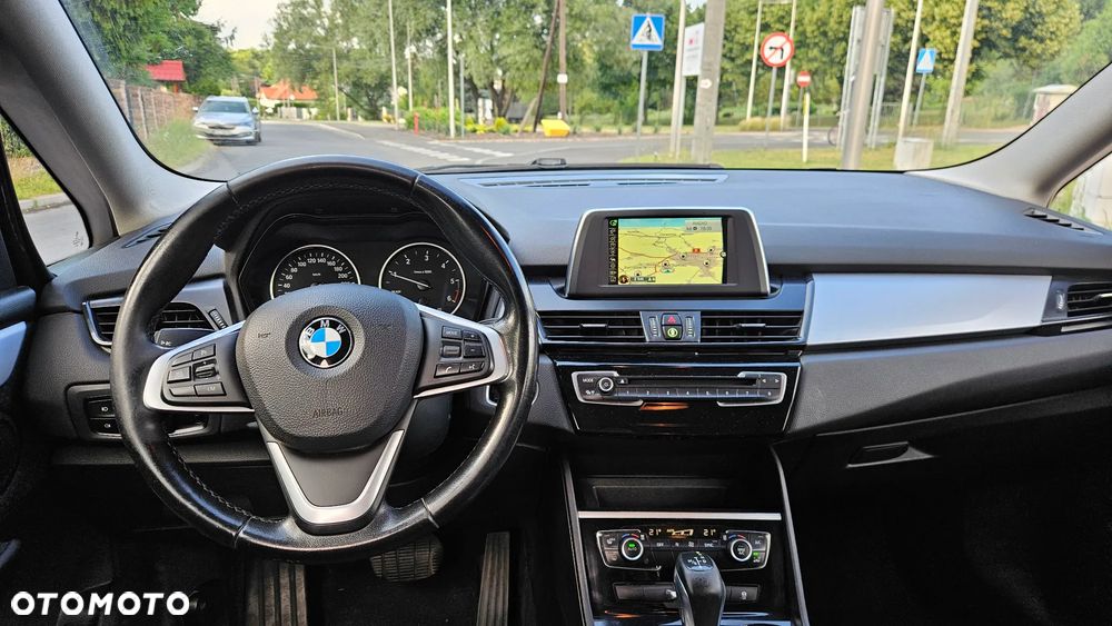 BMW Seria 2 216d GT - 10